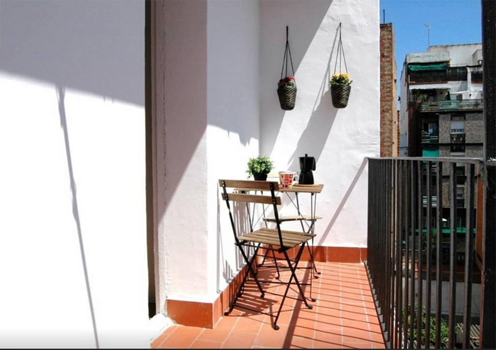 Bcn4Days 24/7 Apartments L'Hospitalet de Llobregat Eksteriør bilde